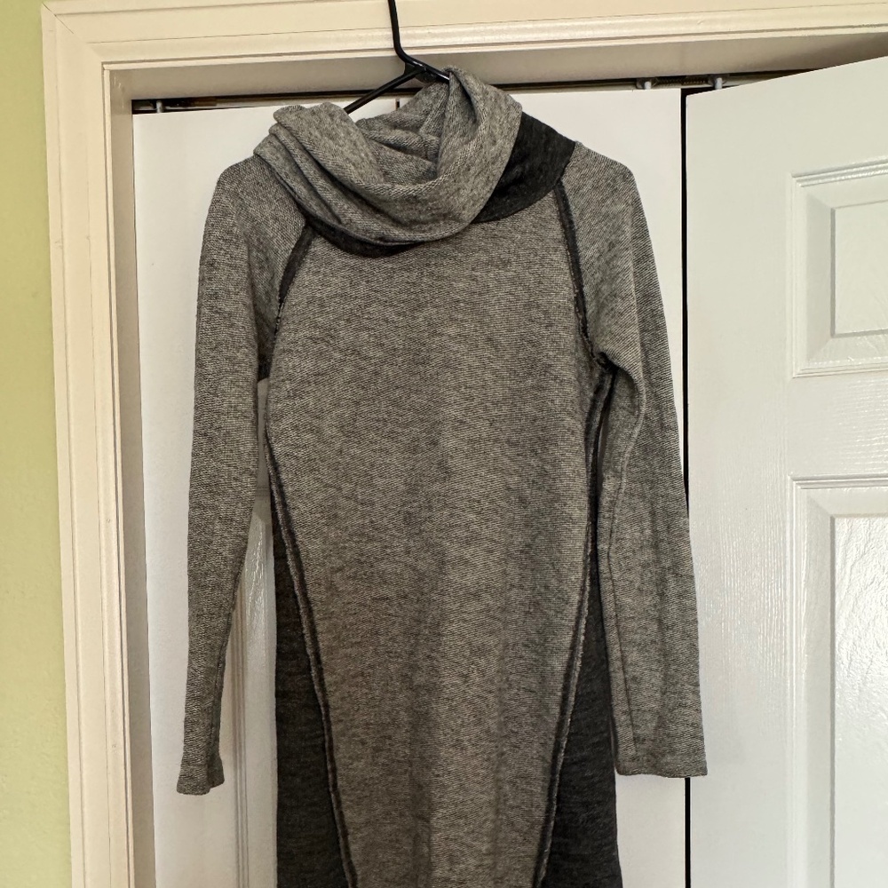 Kuhl cowl neck sweater dress size XS
